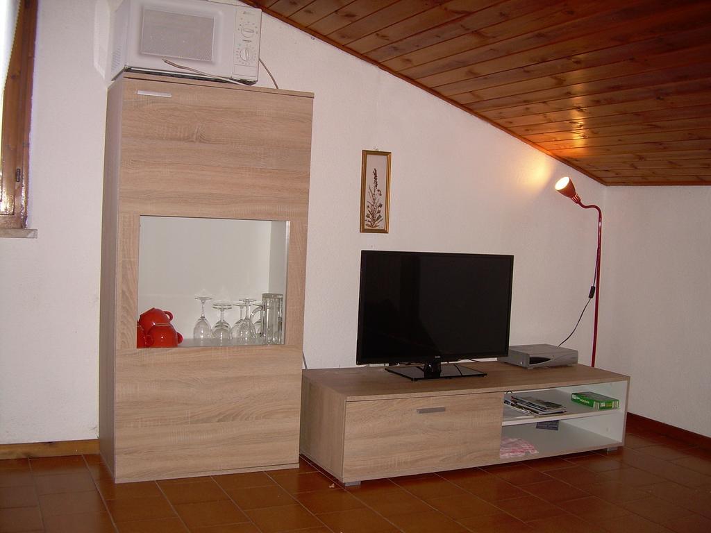 شقة Casa Mary برنزوني سول جاردا الغرفة الصورة